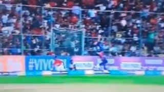 IPL 2018: Watch Trent Boult take a stunning catch to dismiss Virat Kohli IPL 2018: Watch Trent Boult take a stunning catch to dismiss Virat Kohli
